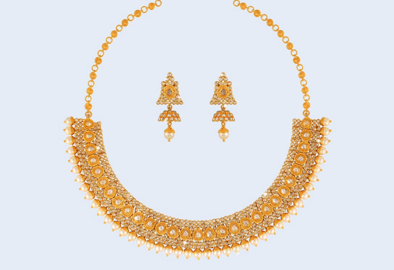 Time to shop Gold and jewellery offers at these stores , Women News